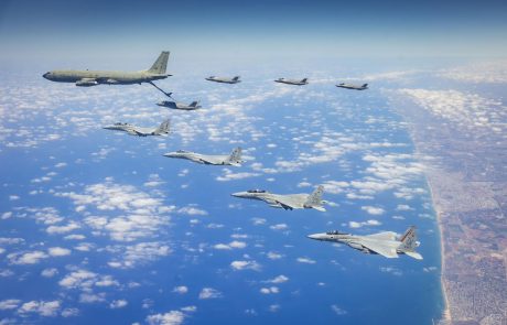 תזמורת של פלדה ואש: כך נראית תקיפה ישראלית במרחק 2,000 ק"מ