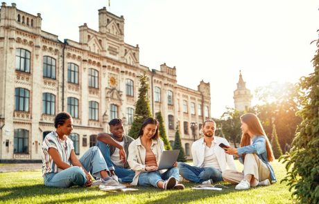 קבלה לאוניברסיטאות בחו"ל: שלבים קריטיים וליווי מקצועי