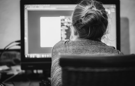 איך AI משתלב בפוטושופ ולמה כדאי ללמוד את הכלים המתקדמים