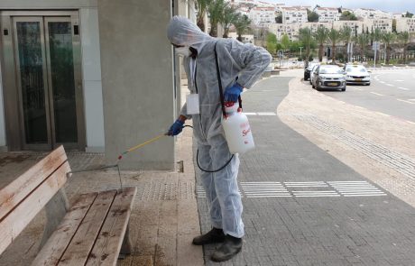 מחקר דרמטי: סיכוי נמוך להידבק בקורונה בגלל מגע עם משטח