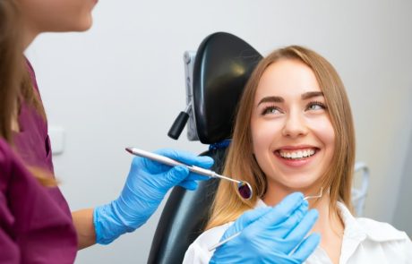 כל מה שרציתם לדעת על שיני בינה, כאבים ועקירות מורכבות