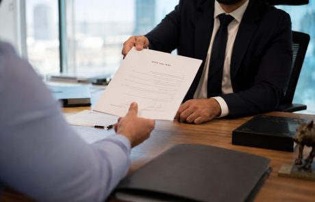 פרויקט תקוע או דירת חלומות? המדריך לבעלי דירות בשנת 2026 (בשיתוף משרד עו"ד אביב טסה)