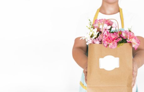 מחפשים לפנק את הקרובים שלכם עם מתנה מקורית? המדריך המלא לבחירת מתנה מושלמת