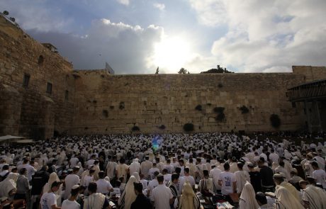 לדעת להאמין: ספר שהוא מסע עמוק במקורות אל היהדות