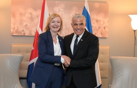 ראש הממשלה יאיר לפיד נפגש עם ראשת ממשלת בריטניה ליז טראס