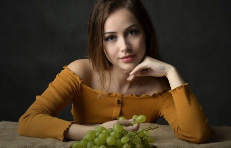 איך אפשר לשלב ענבים בארוחה